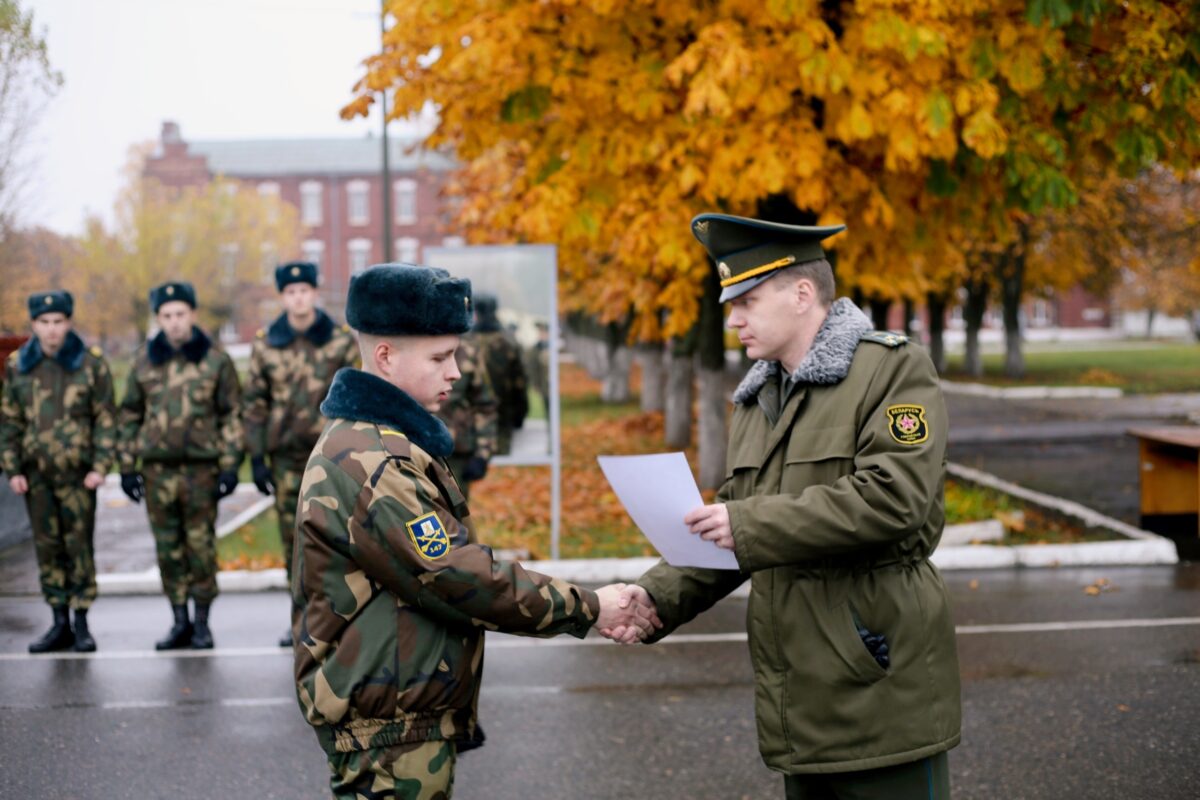 Проводы военнослужащих уволенных в запас или отставку презентация