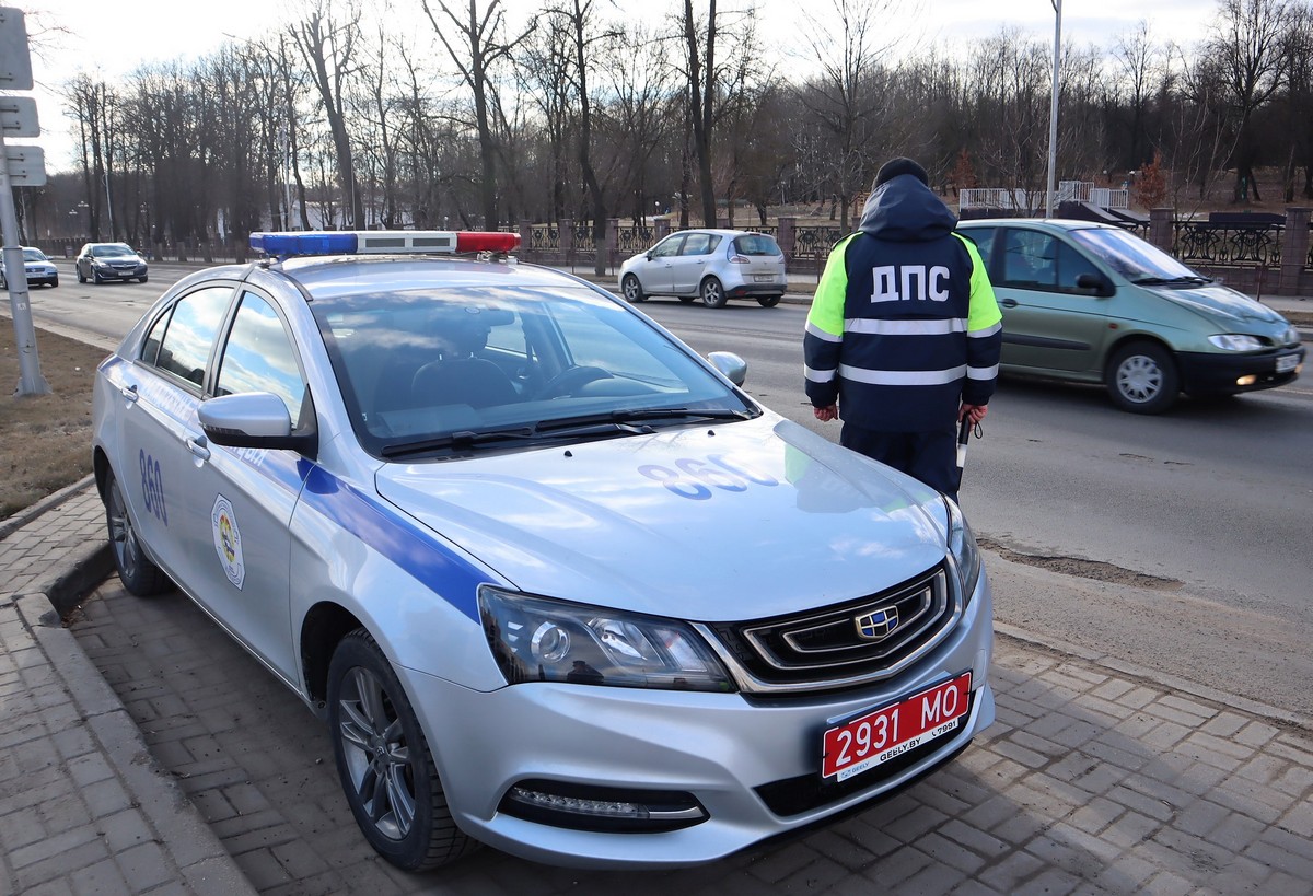 В Бобруйске водитель выехал на встречку прямо перед ГАИ — Бобруйский  новостной портал Bobrlife