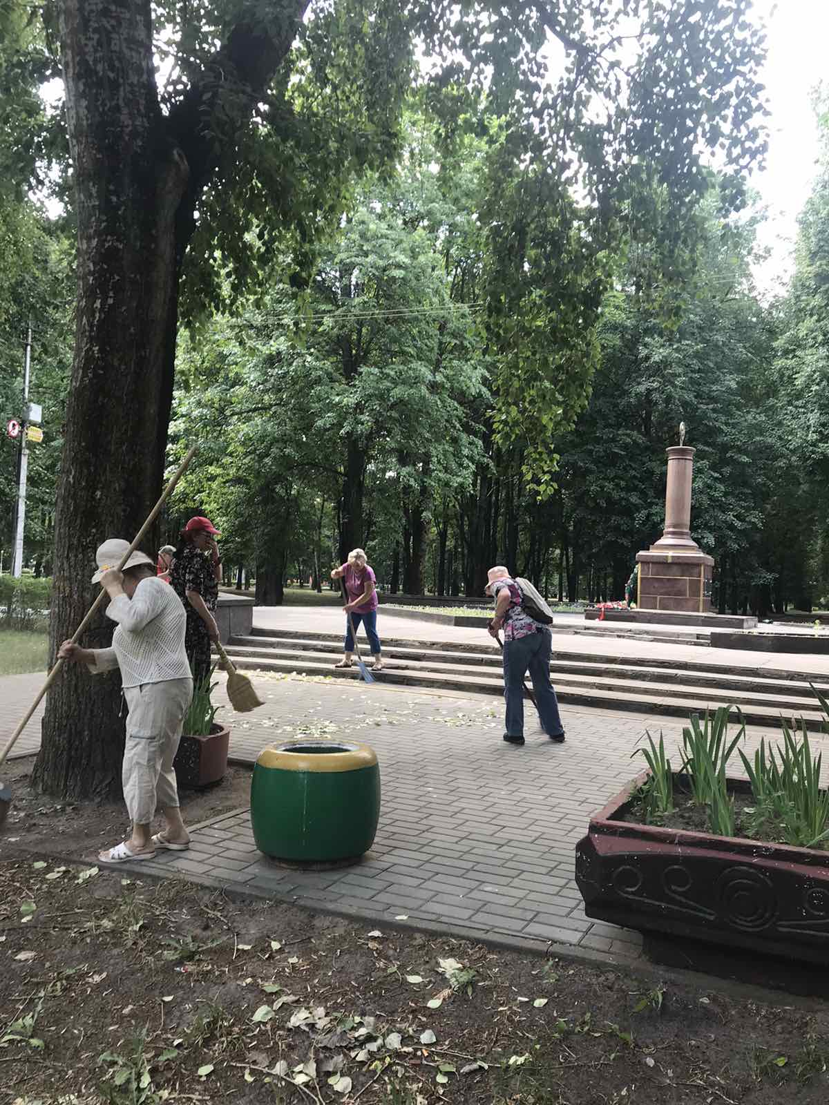 В Бобруйске провели патриотическую акцию «Мы помним! Мы гордимся!» —  Бобруйский новостной портал Bobrlife