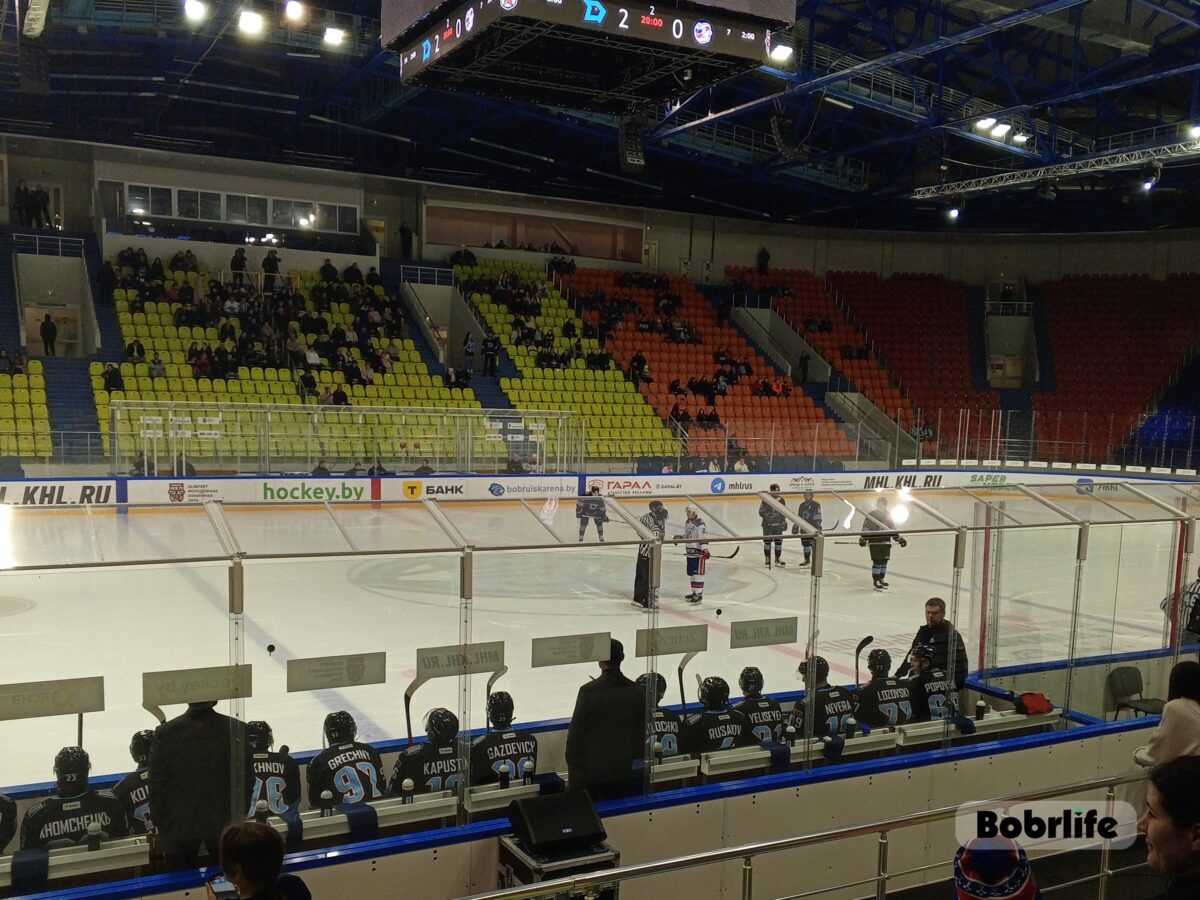 Жаркий лед. В СК «Бобруйск-Арена» в конце первого периода началось самое интересное