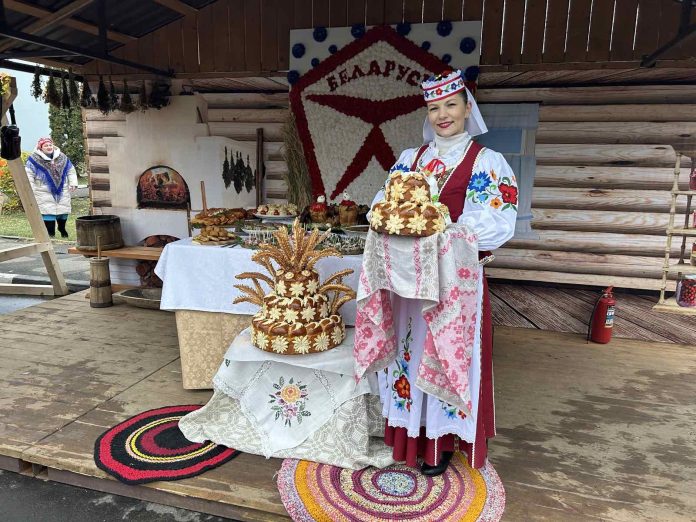 Прямо сейчас в гостеприимных Климовичах разгар областного фестиваля-ярмарки тружеников села «Дожинки-2024»