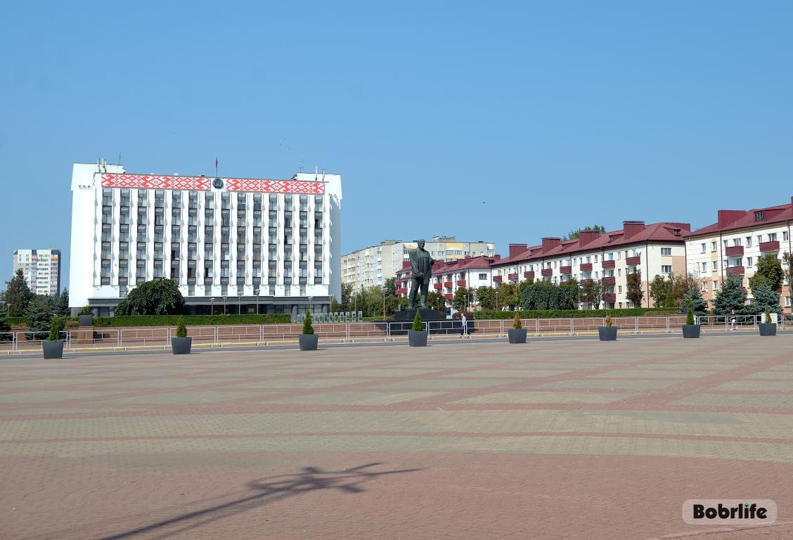 На площади Ленина в Бобруйске изменяется схема движения городских автобусов